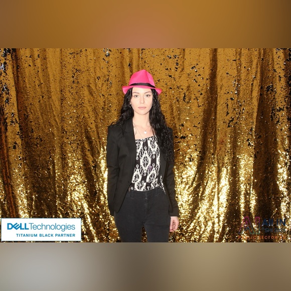 Meet Your Posher Kay - Picture 1 of 16